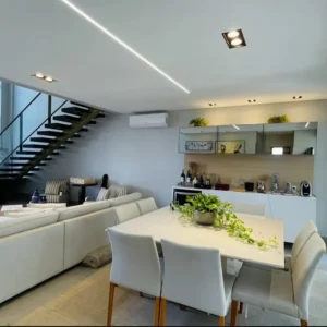 TR008-1320408-04.webp