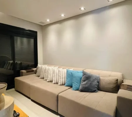 TR008-1320408-09.webp