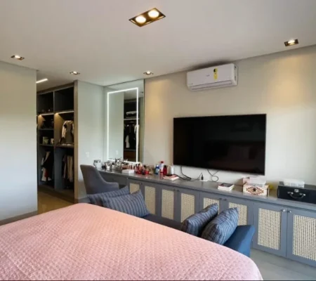 TR008-1320408-16.webp