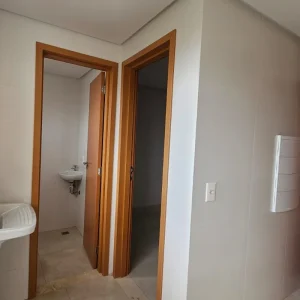 TR009-1320428-16.webp